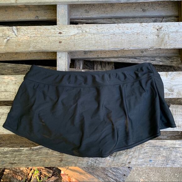 Liz Lange maternity swim skirt brief black - Picture 5 of 5